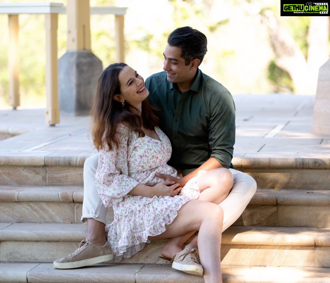 Evelyn Sharma Instagram - Couldn’t wish for anyone better to be on this journey with! 🤰🏻 You’re an amazing husband and you’re going to be the best daddy too! 💖