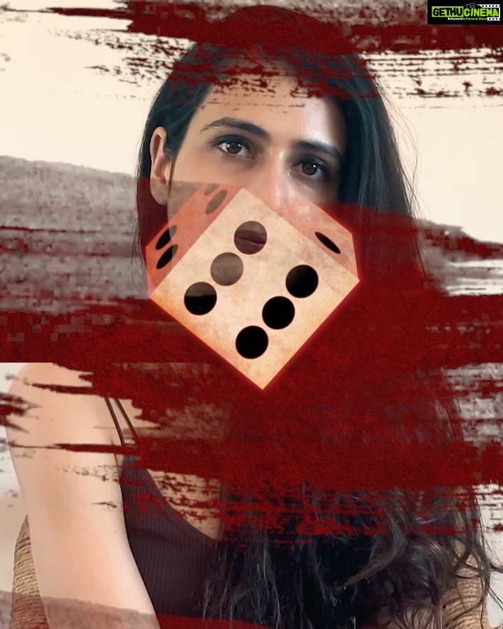 Fatima Sana Shaikh Instagram - Khel bigadne ya banne ke liye ek hi chance kaafi hai! ONE DAY TO GO π #Ludo premieres 12 November, only on Netflix. @netflix_in @bachchan @adityaroykapur @rajkummar_rao @pankajtripathi @sanyamalhotra_ @pearlemaany @rohitsaraf10 @inayatverma22 @ashanegi @itsshalinivatsa @anuragbasuofficial #BhushanKumar @divyakhoslakumar @ipritamofficial @tanibasu #KrishanKumar #AnuragBasuProductions @tseries.official @tseriesfilms