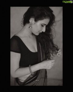 Fatima Sana Shaikh Instagram - :) #throwback 

@tejasnerurkarr 
@trushala_nayak
@candies_collection