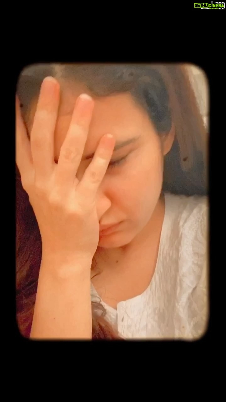 Fatima Sana Shaikh Instagram - #bijlee #worlddog