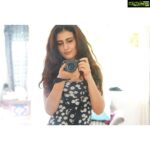 Fatima Sana Shaikh Instagram – #selfietime 🌼🌼🌼
#quarantinelife