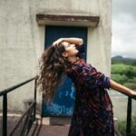 Fatima Sana Shaikh Instagram – Naddi ke kinaare. 

@bharat_rawail 
@akshitas11 
@im__sal 
@manojchavan61 
@magicpassport 

Outfit @nirmooha_