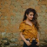 Fatima Sana Shaikh Instagram – Sharlho, a sustainable label that interprets traditional Himalayan craftsmanship in contemporary designs.
@sharlho 

print designer @sonamyeshiart 

#supportlocal #supportsmallbusiness