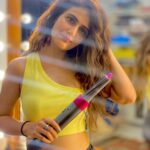 Fatima Sana Shaikh Instagram - Obsessed with the #DysonAirwrap. Back to back shoots lead to everyday styling which causes undeniable damage to my hair. The Airwrap is a game changer,it not only causes less heat damage but styles my damp hair in literally 10 mins. Never going back from this one💖 #GoodByeExtremeHeat #DysonHairAtHome #DysonIndia #Gifted @dyson_india