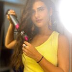 Fatima Sana Shaikh Instagram - Obsessed with the #DysonAirwrap. Back to back shoots lead to everyday styling which causes undeniable damage to my hair. The Airwrap is a game changer,it not only causes less heat damage but styles my damp hair in literally 10 mins. Never going back from this one💖 #GoodByeExtremeHeat #DysonHairAtHome #DysonIndia #Gifted @dyson_india