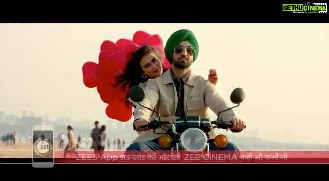 Fatima Sana Shaikh Instagram - Suraj aur meri love story hai bohot pyaari! Lekin humari shaadi par padega Mangal ka grahan bhari! Watch the #WorldTelevisionPremiere of Suraj Pe Mangal Bhari on Sunday, 28th Feb at 8 PM on @zeecinema #SurajPeMangalBhaari #SurajPeMangalBhaariOnZeeCinema #SurajPeMangalBhaariOn28thFeb #SeeneMeinCinema @bajpayee.manoj @diljitdosanjh #AbhishekSharma @annukapoor @supriyapilgaonkar @vijayraazofficial @zeestudiosofficial