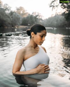 Freida Pinto Instagram - Wow! What a year I have had and the growth and learning has been immense! I can't wait to walk into this new phase with peace, grace, gratitude and an open mind. My heart beats with love and anticipation for this new life. 

Thank you to my community for the love, support and birthday wishes. 💓 

📸: @bao.ii