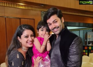 Ganesh Venkatraman Instagram - I have fallen in love many times… but always with you ❤️❤️❤️ #family #lovelifelaughter #everlastinglove #loveyoutillforever @prettysunshine28