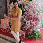 Ganesh Venkatraman Instagram – All set for the Big Day 💞
Family wedding ❤️

#MumbaiDiaries
#familywedding
#lovelifelaughter
#style