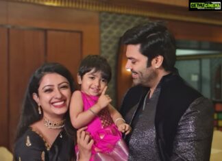 Ganesh Venkatraman Instagram - I have fallen in love many times… but always with you ❤️❤️❤️ #family #lovelifelaughter #everlastinglove #loveyoutillforever @prettysunshine28
