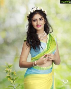 Gayathri Suresh Instagram - PC : @seny_p_arukattu