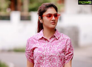 Gayathri Suresh Instagram - Munnottu Munnottu💫✨. PC: @jaisonphotolandphotography