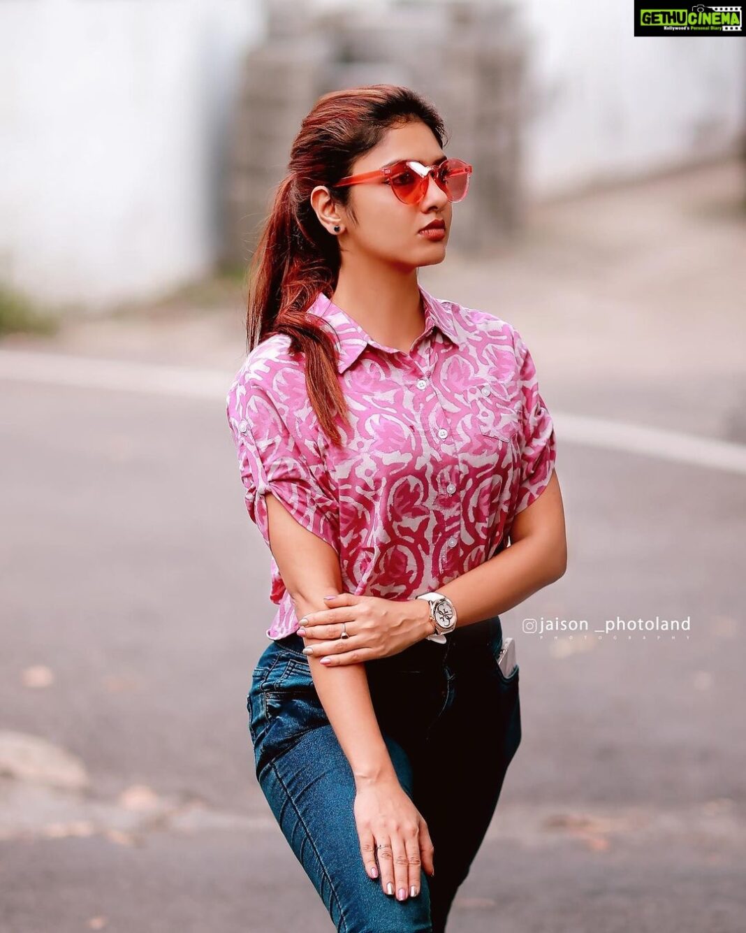 Gayathri Suresh Instagram - Munnottu Munnottu💫✨. PC: @jaisonphotolandphotography