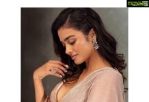 Gayathrie Instagram - ✨✨ . . @salomirdiamond @chaitanyarao_official @prachuprashanth @yuvarsmakeupartist @mspinkpantherjewel