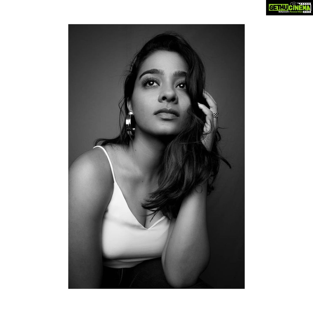 Gayathrie Instagram - Dreamy dreamy ✨ 📸 - @vigneshwaranbupathy
