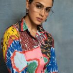 Genelia D’Souza Instagram – “Count your rainbows, not your thunderstorms”

Outfit – @advait_in 
Jewellery- @abhilasha_pret_jewelry 
Glasses – @rosvinbugs
Shoes – @aldo_shoes
Makeup – @beautybyaudreysangma 
Hair – @aanupa128 
Styled by – @who_wore_what_when 
Photography- @kvinayak11