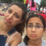 Hamsa Nandini Instagram - Happy 4th of July to everyone celebrating. Here is a throwback / #photodump to the super awesome time with my fam! Loved the firecracker show and the Spicy bbq shripms 🍤.. . #maythe4thbewithyou #throwbacktogoodtimes #swanstories