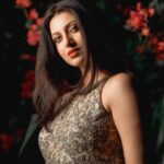 Hamsa Nandini Instagram – If only you knew…..
.
#swanstories