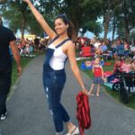 Hamsa Nandini Instagram – Happy 4th of July to everyone celebrating. Here is a throwback / #photodump to the super awesome time with my fam! Loved the firecracker show and the Spicy bbq shripms 🍤..
.
#maythe4thbewithyou #throwbacktogoodtimes #swanstories