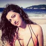 Hamsa Nandini Instagram - I just wanna live on the beach, walk it at night and then fall a sleep with the windows open n listen to the waves crash🌊. Universe are you listening? 🙏 . #throwbacktotraveldays #newzealandvacations #swanstories Coromandel
