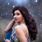 Hamsa Nandini Instagram - I don't look back, unless there is a good view! . #lookingbackmovingforward #Swanstories Minneapolis, Minnesota