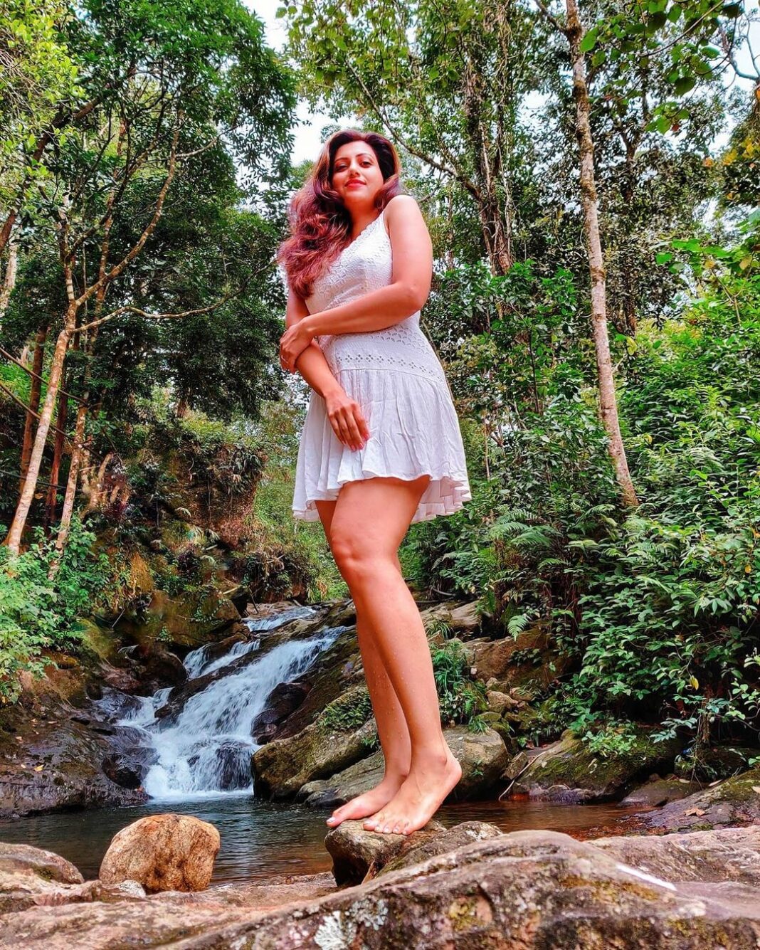 Hamsa Nandini Instagram - --She's real, she's deep, she's logical and mystical. --She believes in kindness and oneness and romance and magic. --She's sensitive and distant, a warrior, a lover. --She believes in road trips to the stars and dancing with the universe. --She is fearless and gentle, wondrous and brief. --She lives in waterfalls and forests, sunsets and galaxies. --She's the artist the thinker the poem and the dream. . #swanstories #creigcrippen