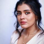 Hebah Patel Instagram – #firstpostof2022