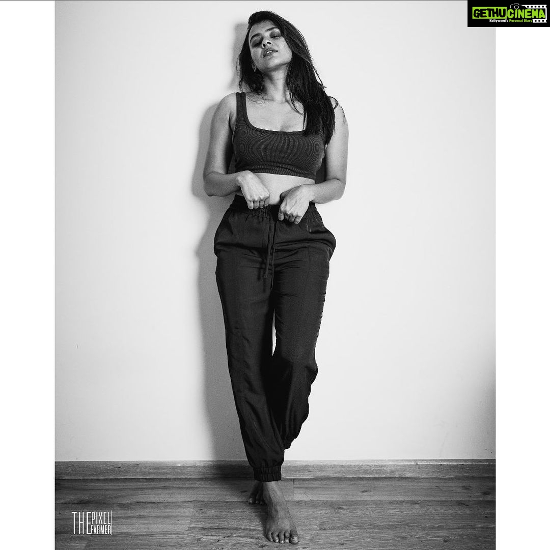 Hebah Patel - 66.1K Likes - Wake me up when it’s all over! #lol