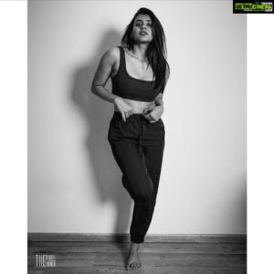 Hebah Patel Instagram - 📸: @the_pixel_farmer