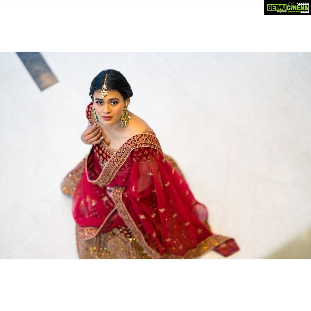 Hebah Patel - 65.8K Likes - 👗: @mebazworld @officialanahita 💄: @styliciousbysam @gulzarrwalaani 📸: @the_pixel_farmer