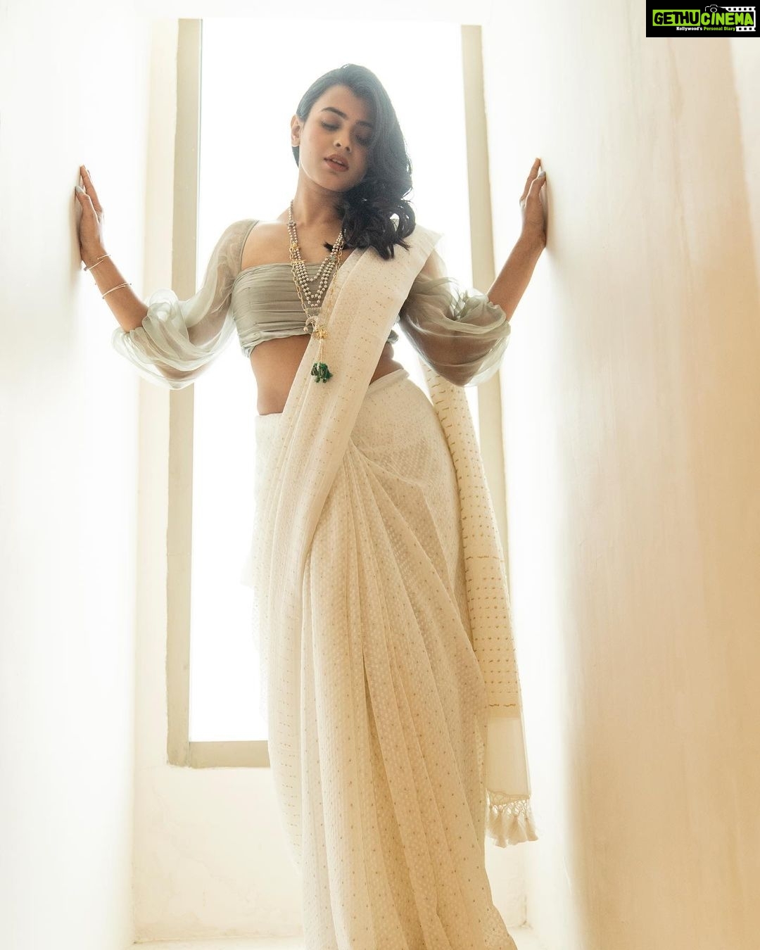 Hebah Patel - 87.4K Likes - Last of this bunch!! Clearly liked this look quite a bit!
