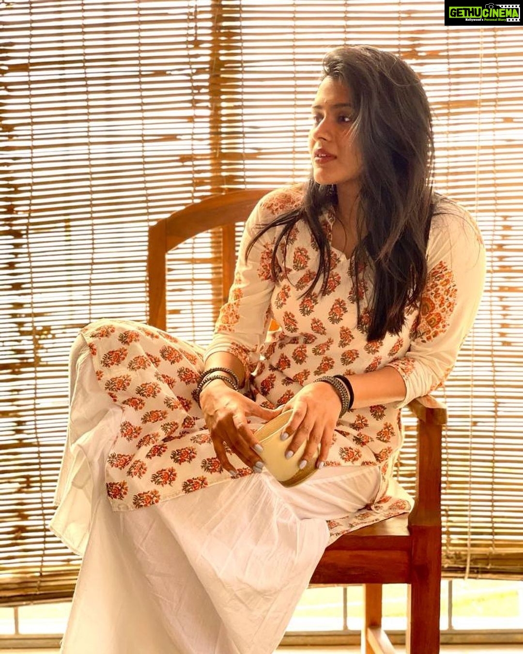 Hebah Patel - 57.1K Likes - ☕️( use as tea)- CONCEPT