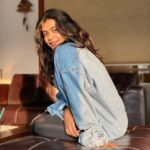 Hebah Patel Instagram - Always ready for pics! Almost always! Or have @thelumeweaver as your friend! Good house: check! Good camera: check! Great photographer: double check! Hyderabad