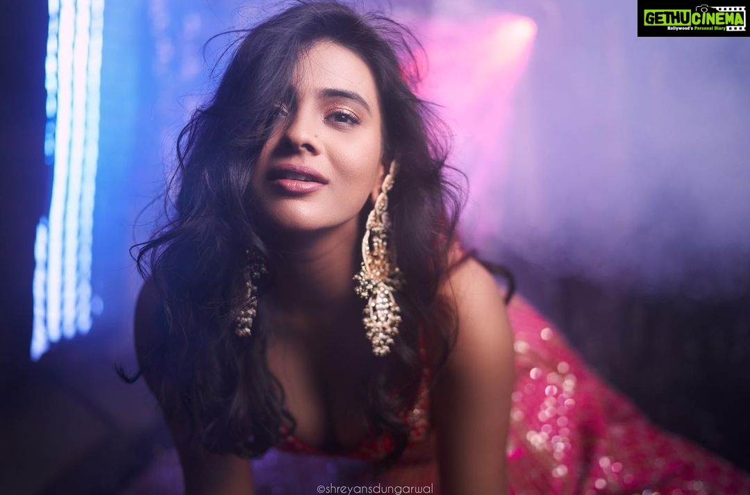 Hebah Patel - 69.7K Likes - New year! Same amazing me! Welcoming 2021 with lameness and I #justhowilikeit