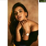 Hebah Patel Instagram - This minimalist timepiece from @danielwellington is my latest obsession. Don’t forget you can get 15% off at checkout with my code DWXHEBAH on danielwellington.com #danielwellington #iconiclink