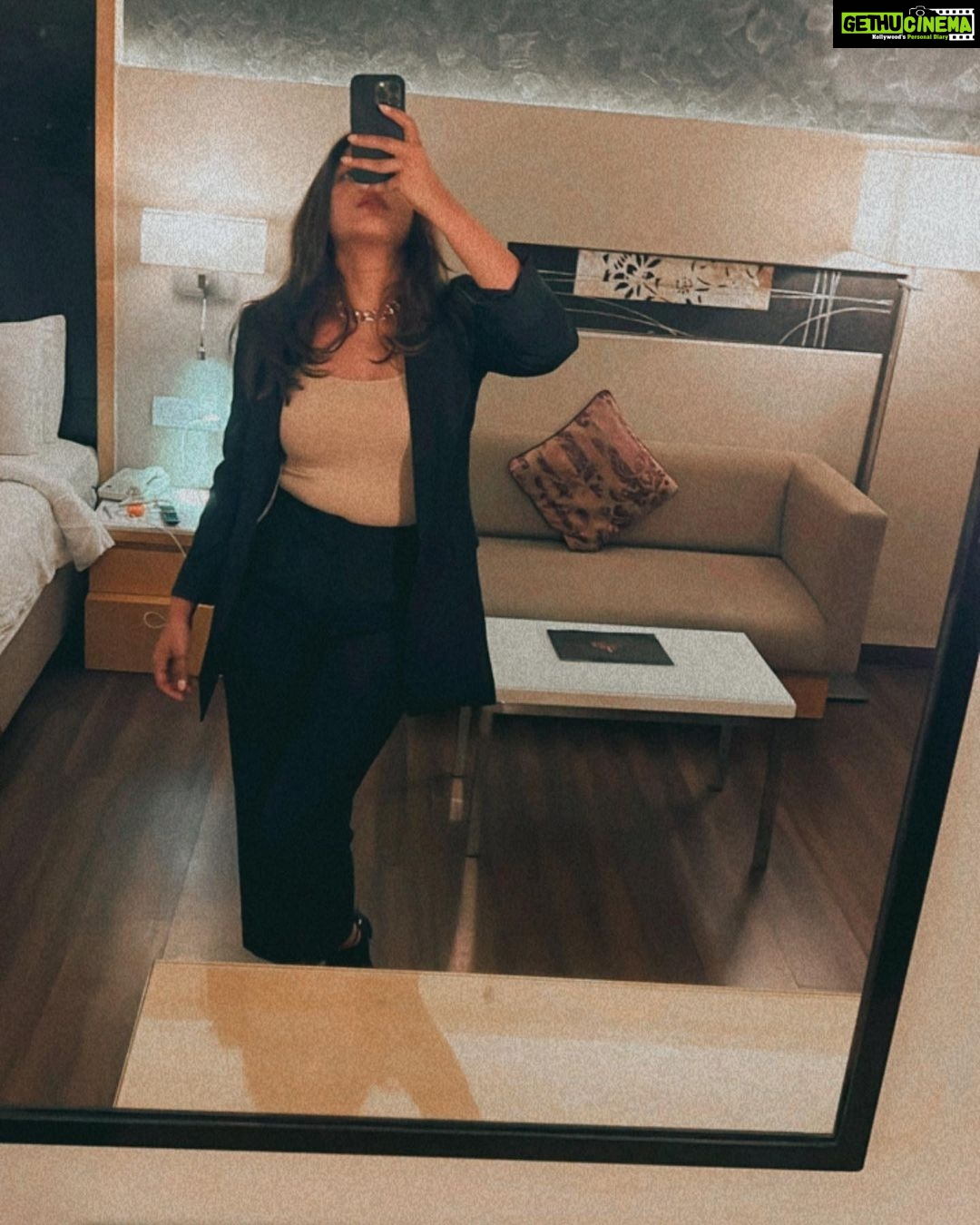 Hebah Patel Instagram - Suited for an evening!!👗 Hyderabad