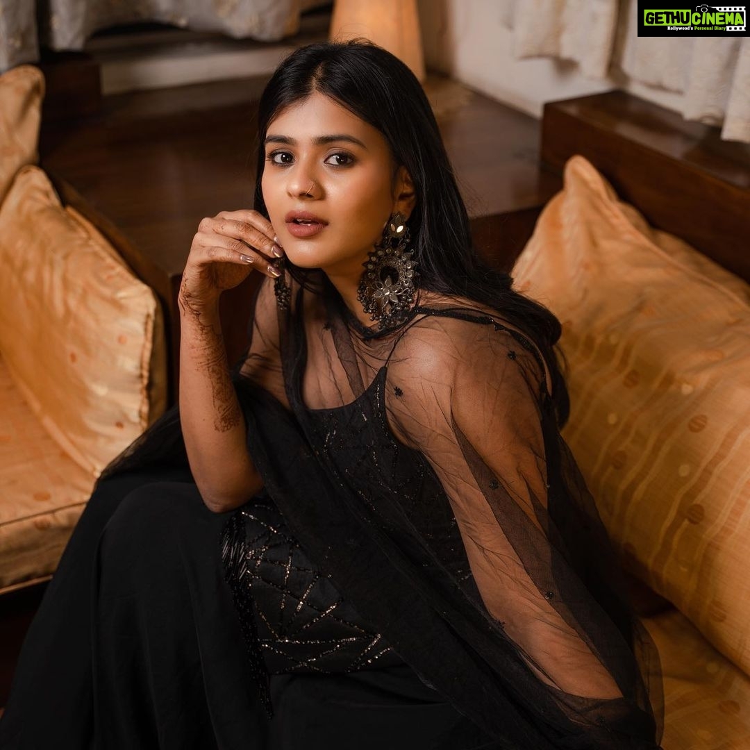 Hebah Patel Instagram - Clearly getting better at the makeup game! #goodset Hyderabad