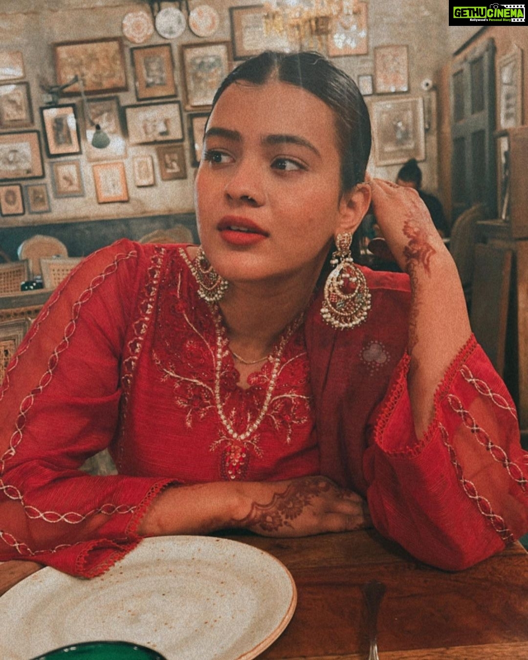 Hebah Patel Instagram - Currently looking for Pakistani drama recommendations!! #issavibe Mumbai, Maharashtra