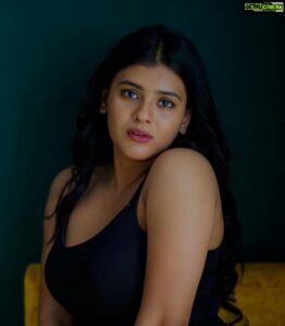 Hebah Patel Instagram - Still in picture mode. Reels will have to wait. #boomer