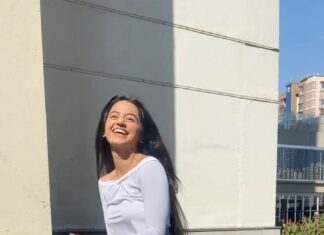 Helly Shah Instagram - Cute ?? 🐼🤓 #instagramreels #reelitfeelit #reelsinstagram #trending