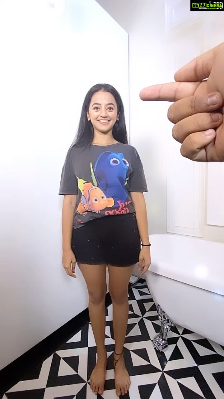 Helly Shah - 687.7K Likes - Found it cute so attempted 🙂✌🏻