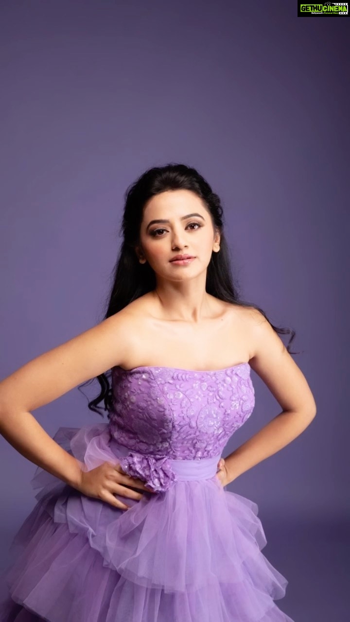 Helly Shah - 262.7K Likes - 🐼
#reelsinstagram #reelitfeelit