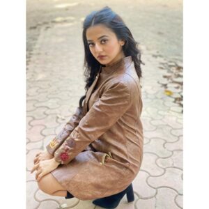 Helly Shah Instagram - 🍫