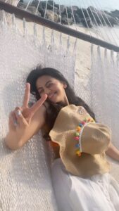 Helly Shah Instagram - 🏖✌🏻

@saiilagoonmaldives ❤️❤️🥰