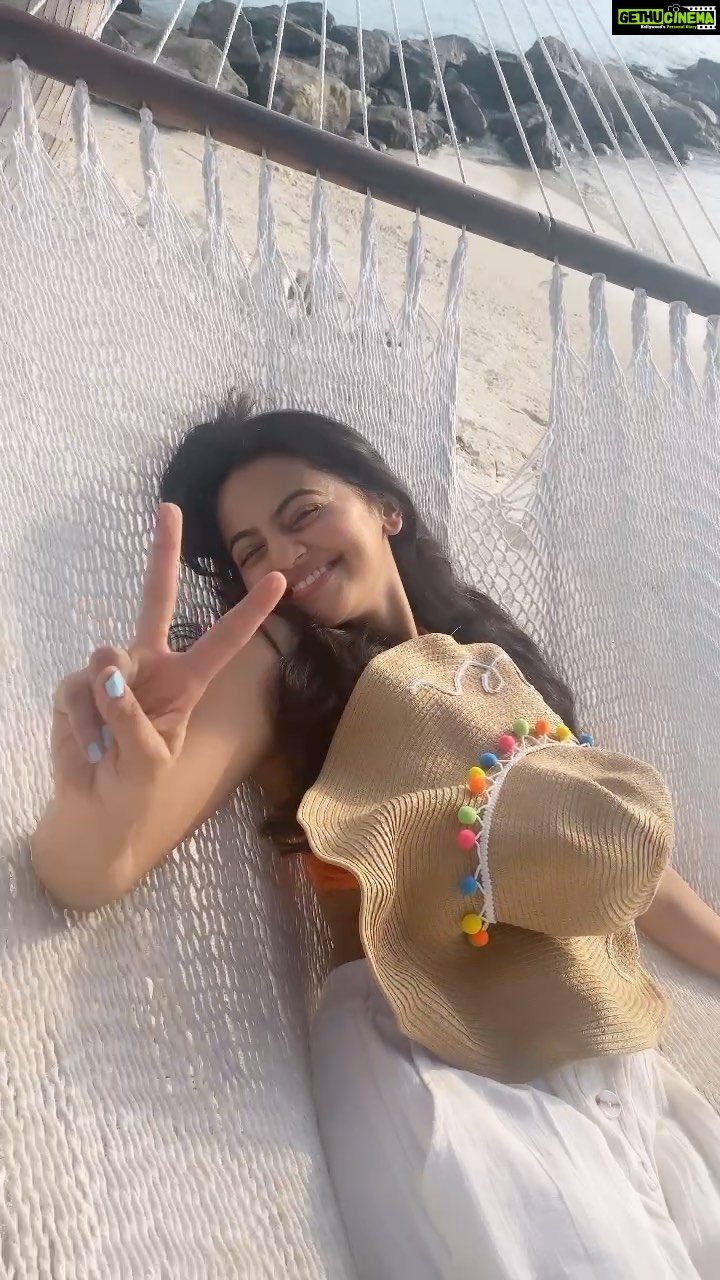 Helly Shah - 163.8K Likes - 🏖✌🏻
@saiilagoonmaldives ❤️❤️🥰