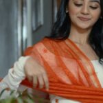 Helly Shah Instagram – @Grofers gave @rrahulsudhir a good opportunity to debunk my lucky color theory! Watch the video to find out who came out on top!

Post a Reel or Video on your profile attempting one of the challenges in this video. Win or lose – you stand a chance to win a brand new phone! To enter, all you need to do is:

1.  Just follow @Grofers

2.  Tag @Grofers and me in your video

3.  Use #GOBDContest in your post

 

Psst: There are 2 phones to be won, not just one! So get filming!

 

Aur 100% Guaranteed Inaam ke liye shop from Grofers Grand Orange Bag Days between Jan 16-26, along with raashan pe sabse saste daam!

 

*T&C apply, please visit Grofers for full details.