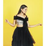 Helly Shah Instagram – This piece is designed for the strong women of today. 
Women who have Power Passion and Compassion..!
The shimmer crop top and the pleated skirt and the dupatta completes the set and makes you look even more beautiful 🖤
.
Dm @fomo_thelabel to check out the amazing collection and shop this look.
.
.
HS X #FOMO
.
.
.
.
.
.
.
.
#hellyshah#fomo#fomokolkata#passion#strong#women#power#selflove#compassion#festive#colour#selflove#2020