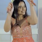 Helly Shah Instagram - Swiggy is making Navratri Festival even more special for us at home! Get up to 60% off on Navratri specials. I have ordered my favorites, what are you waiting for! Order now! @swiggyindia Outfit ~ @gopivaiddesigns #Ad #navratrifoodfestival #swiggy #discounts #offers #paidpartnership