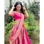 Helly Shah Instagram - 🌷