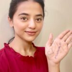 Helly Shah Instagram - I just found out that signs of poor heart health do not appear as visibly in women, as they do in men. This means that even if we had poor heart health, it could be ignored or undetected, putting us at high risk!! So, to all the women out there, get your heart tested today. And please share this message with as many people as possible, by changing your profile picture and posting your heart image to show your support. @saffolalife #CareForHerHeart #SaffolalifeWorldHeartDay #WorldHeartDay #ShareWhatHelps #Collaboration